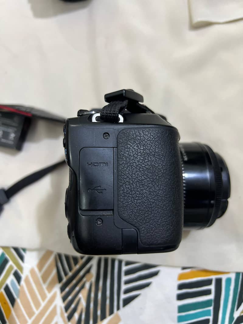 Canon Camera 16
