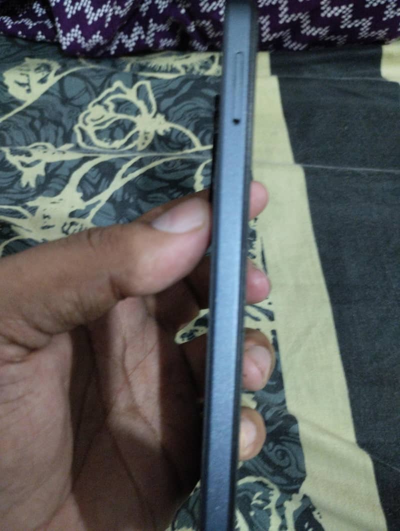 Tecno Spark 20C 3