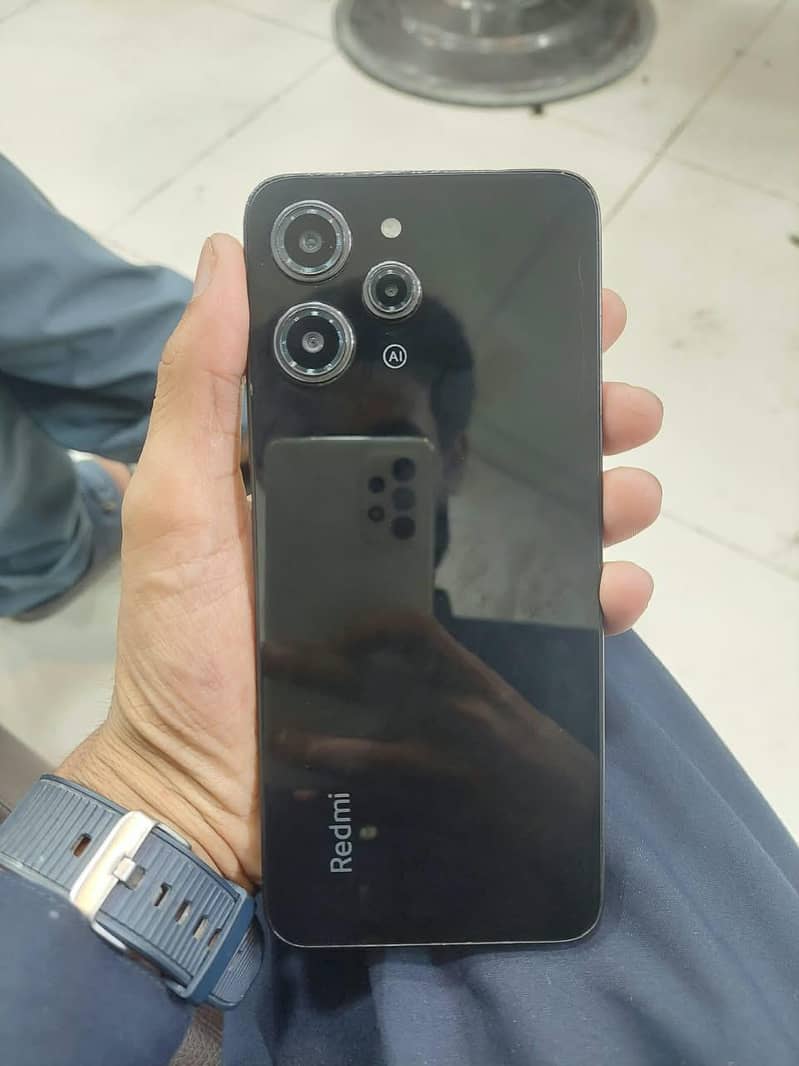 Xiaomi Redmi 12 3