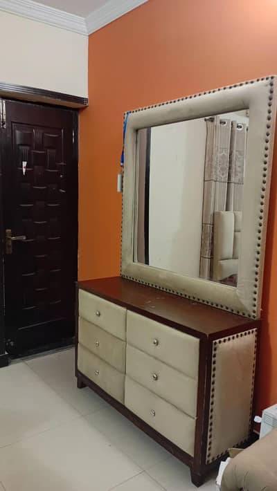 Stylish Velvet Bed & Dressing Table