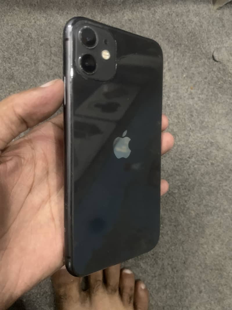 Apple iPhone 11 4