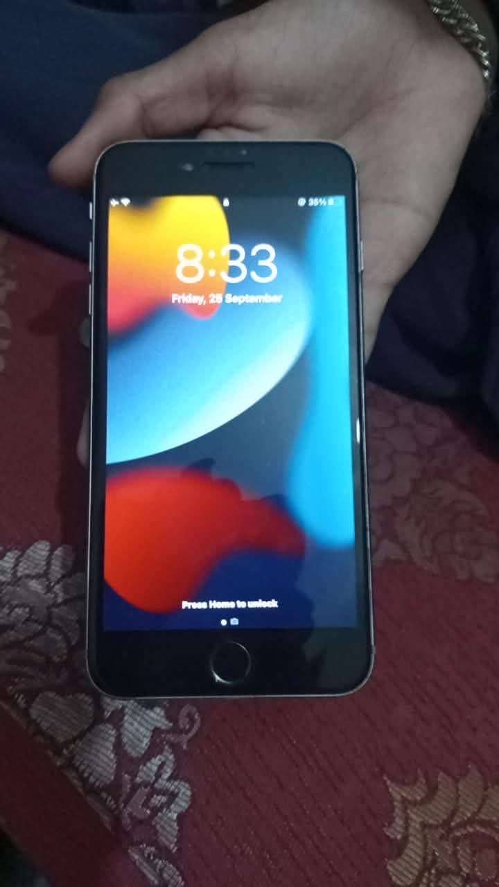 iPhone 6s plus lush condition 1