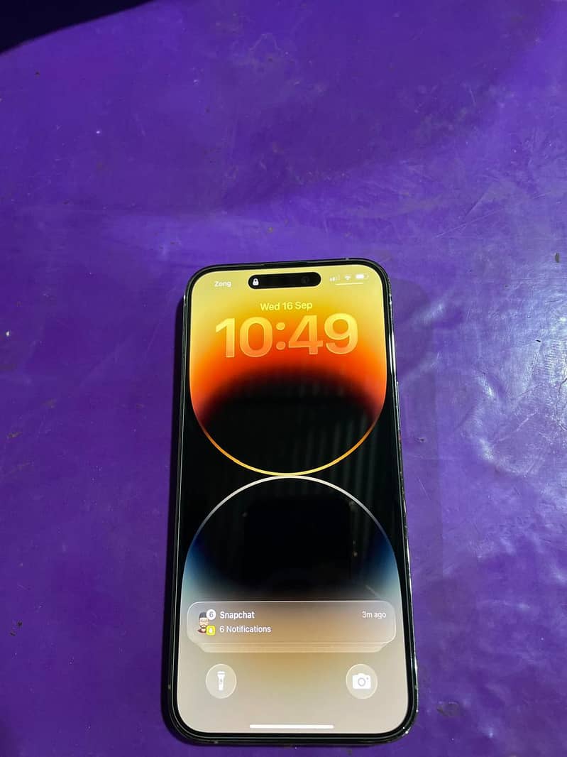 Apple iPhone 14 Pro Max 1