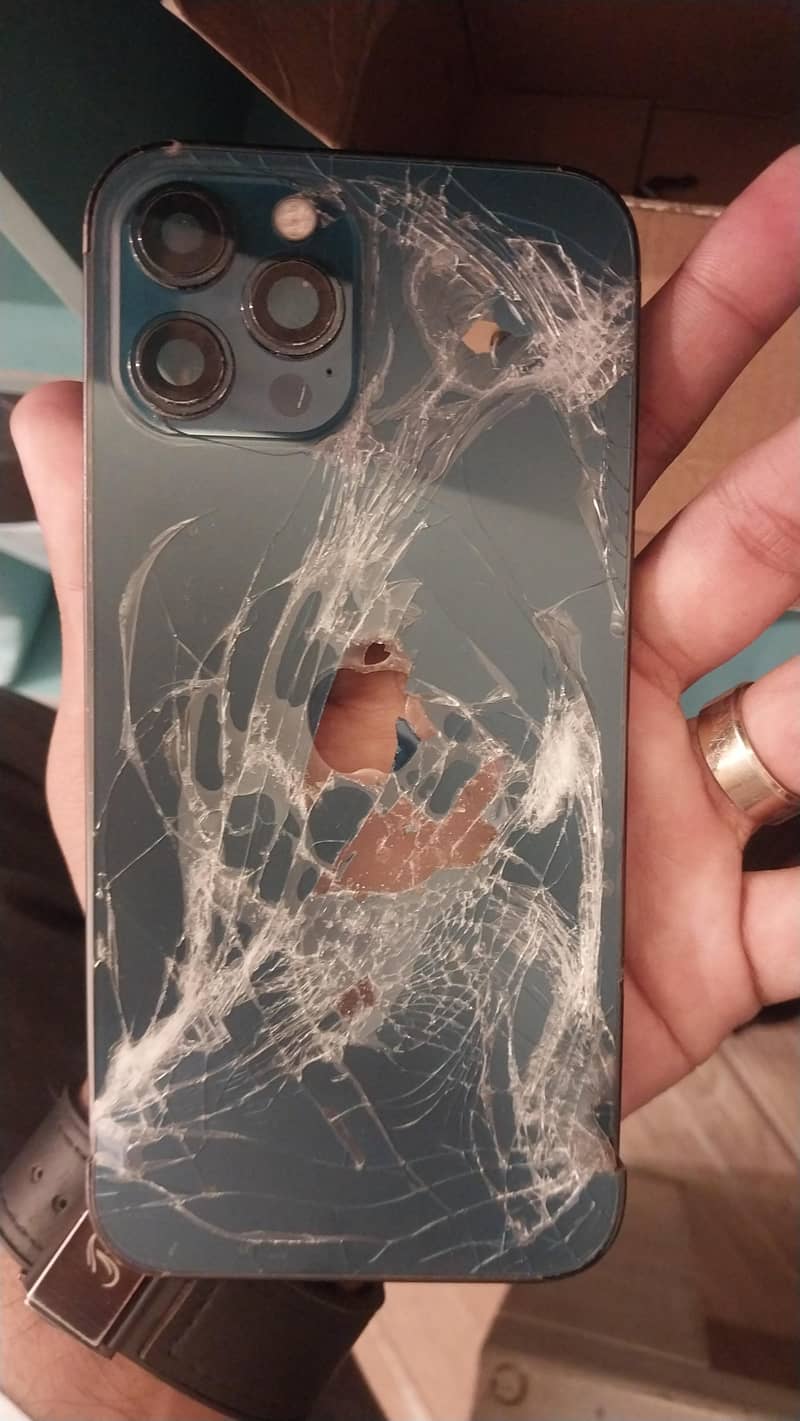 Apple iPhone 12 Pro Max 3