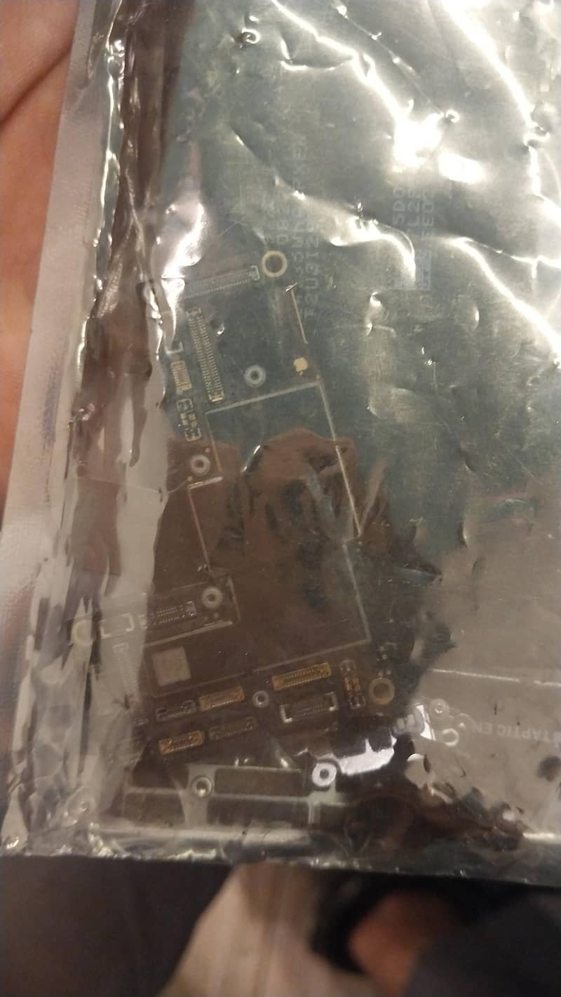 Apple iPhone 12 Pro Max 4