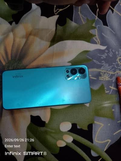 Infinix Hot 12