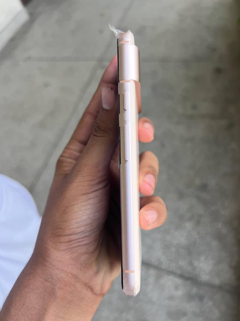 Google Pixel 8 10/10 condition 5