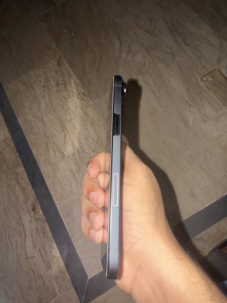Apple iPhone 15 plus jv 1