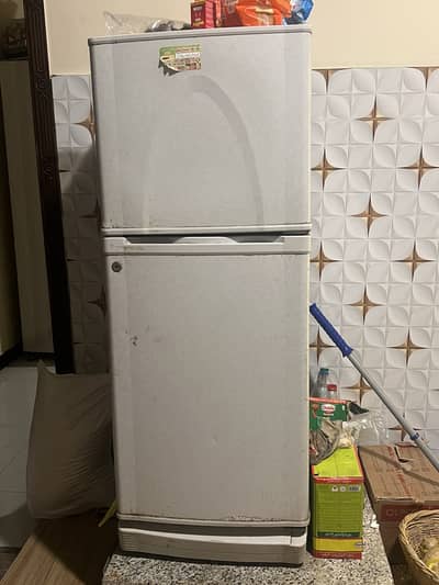 Dawlance fridge used and perfect for a small family