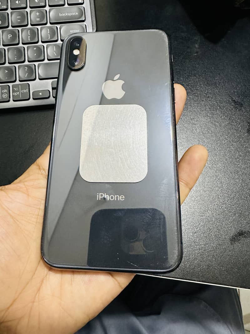 Apple iPhone XS 1