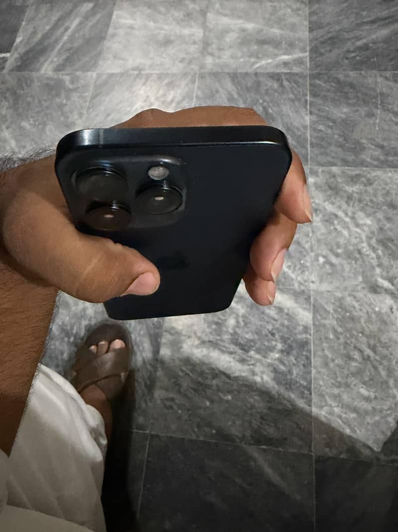 Apple iPhone 15 Pro Max 5