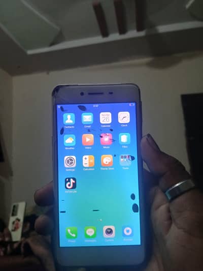 OPPO A37