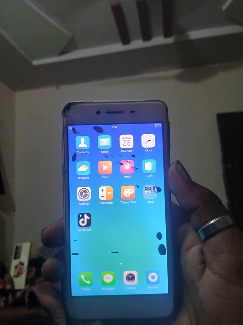 OPPO A37 0