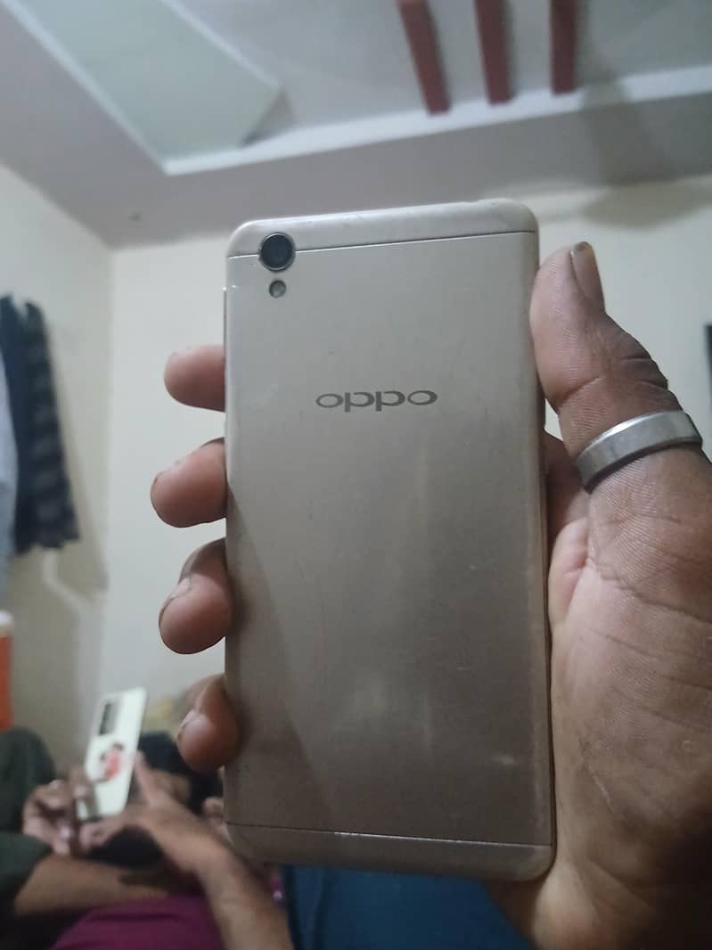 OPPO A37 1