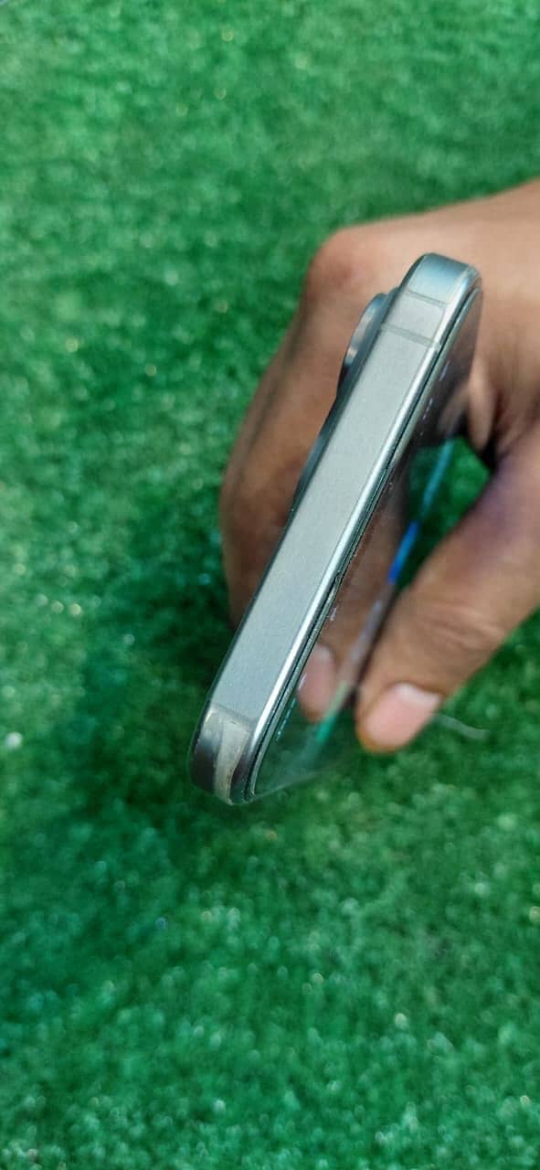 Apple iPhone 15 Pro Max Pta Approved 4