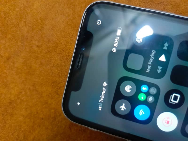 Apple iPhone XR 5