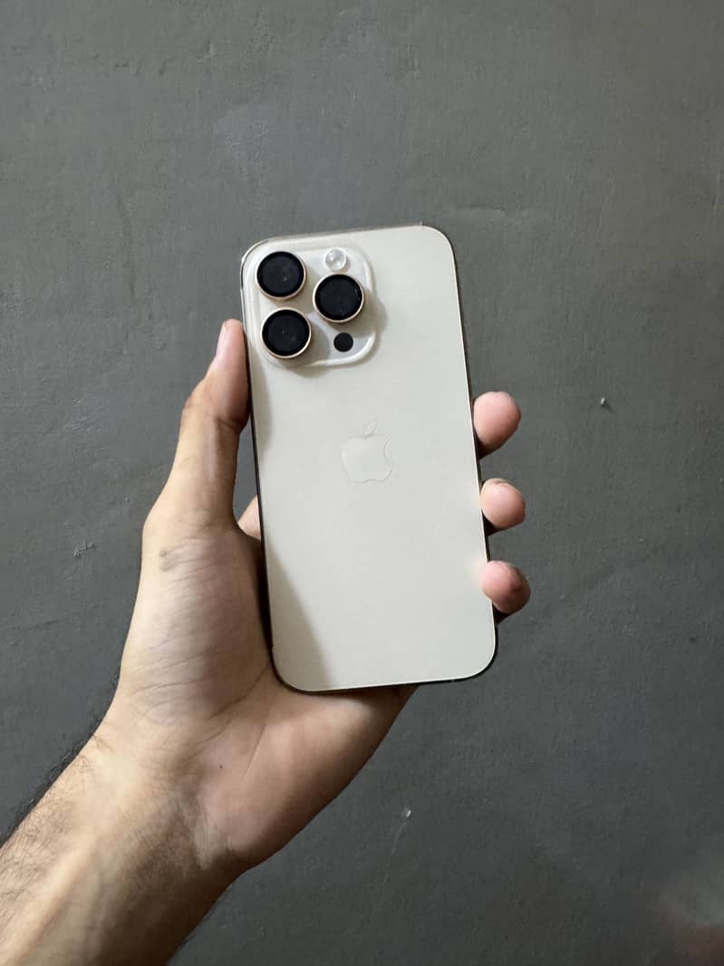 Apple iPhone 14 Pro 0