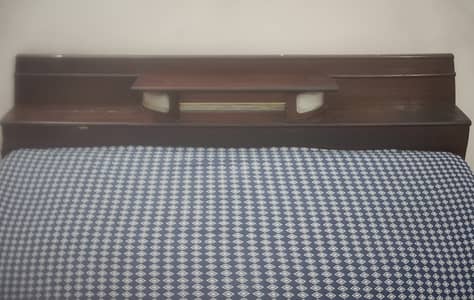 Master King size bed 6"6 inches