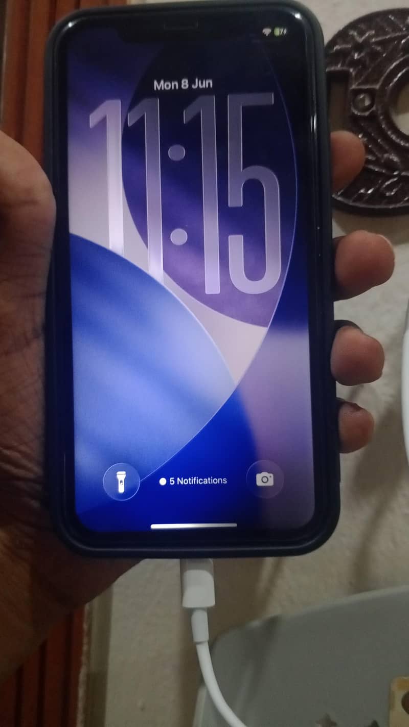Apple iPhone 11 3