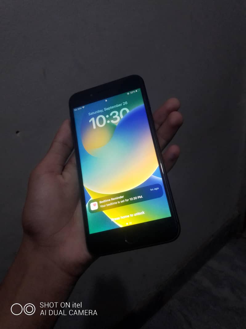 iPhone 8 Plus 10/10 condition 5