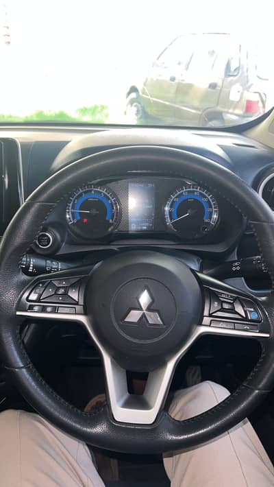 Mitsubishi Ek X 2019
