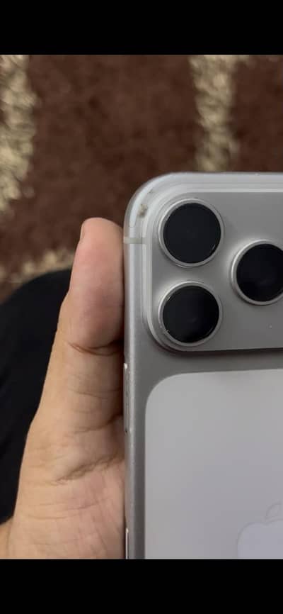 Apple iPhone 17 Pro-3 months sim time Available
