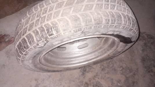 tubeless car tire with rim for sale