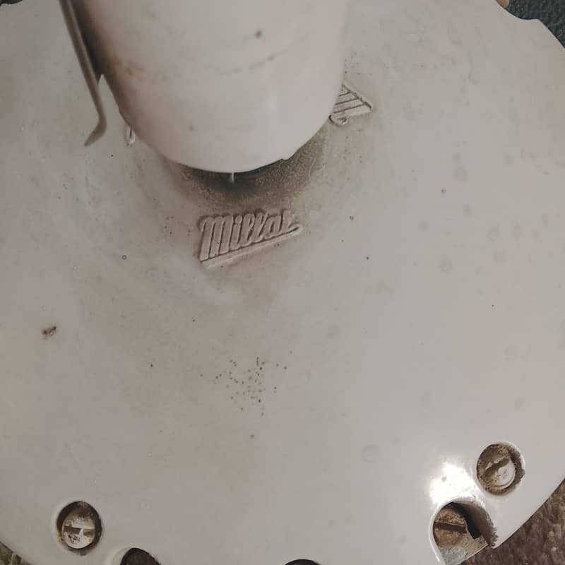 3 fans 4
