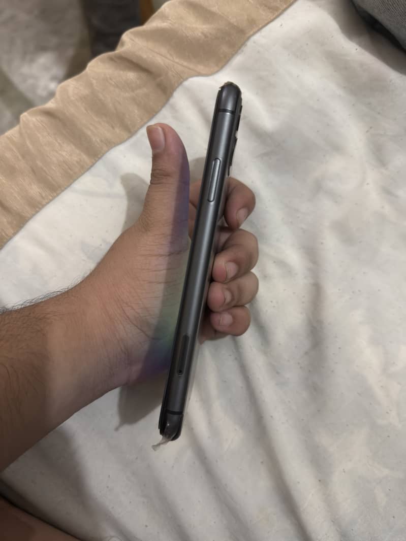 Apple iPhone 11 1
