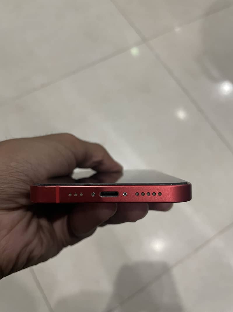 Apple iPhone 12 4