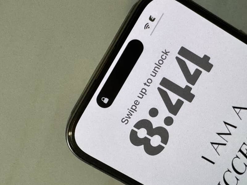 Apple iPhone 15 Pro 4