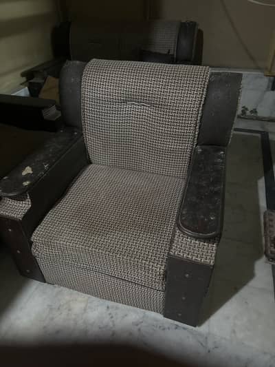 4 Seater sofa set
