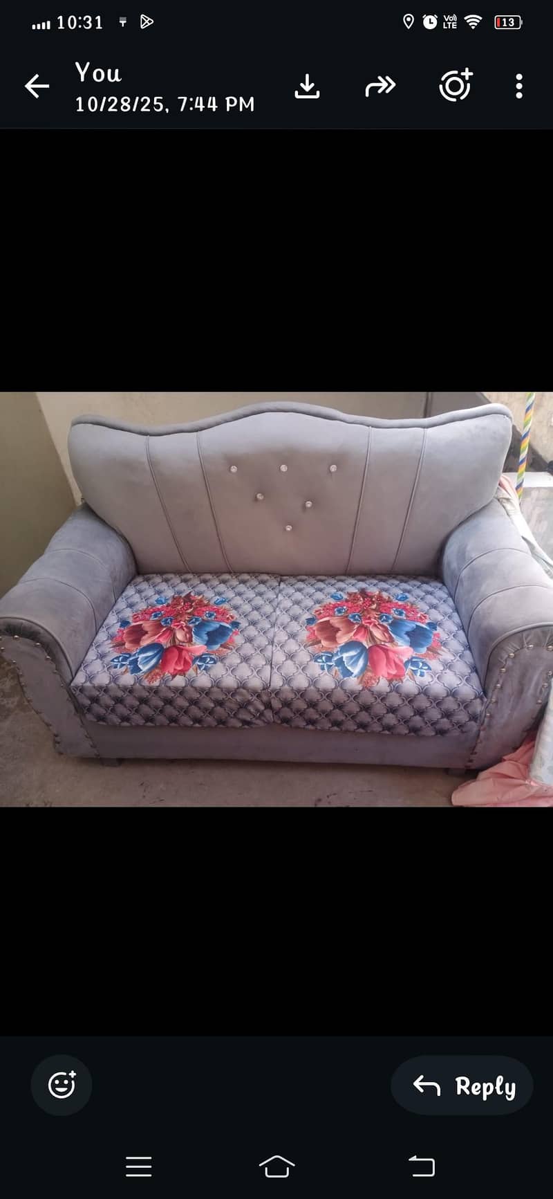 Sofa set 0