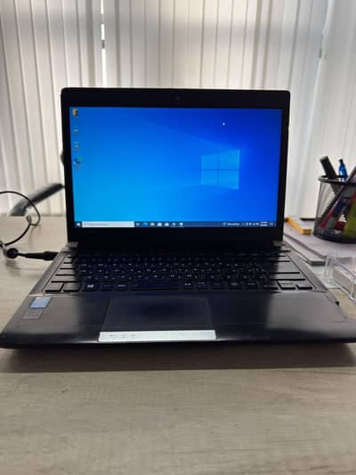 Toshiba Dynabook R734 | Core i5 4th | 8GB RAM | 128GB SSD | Laptop