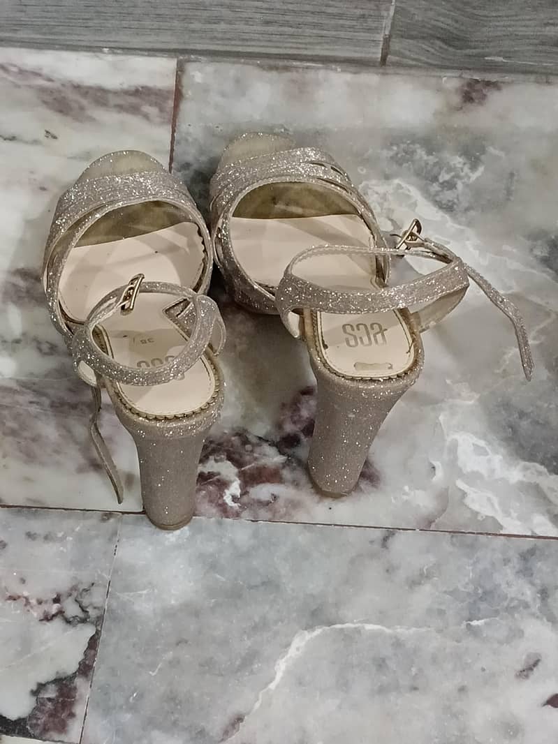 heels 1