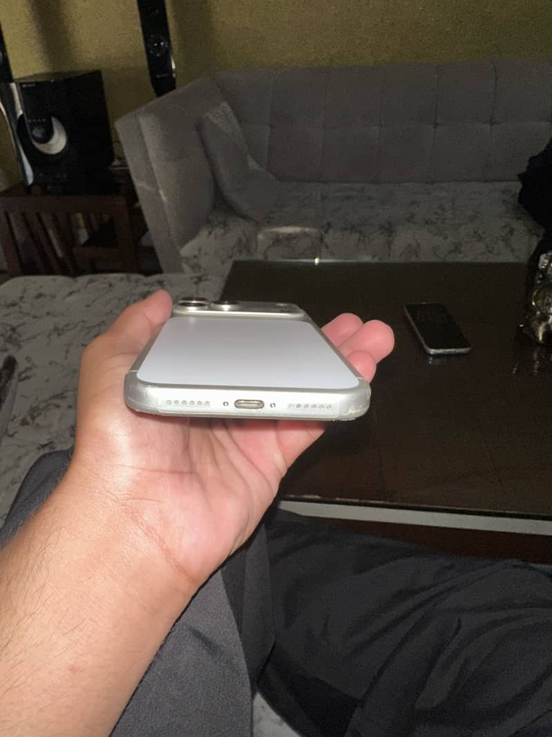 Apple iPhone 17 Pro Max 2