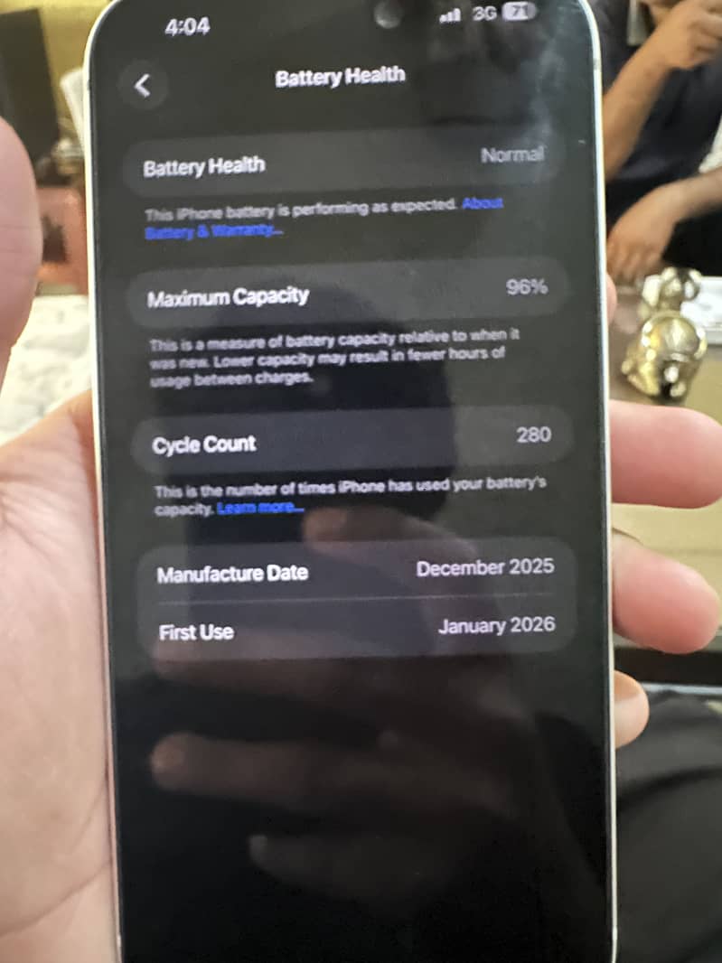 Apple iPhone 17 Pro Max 4