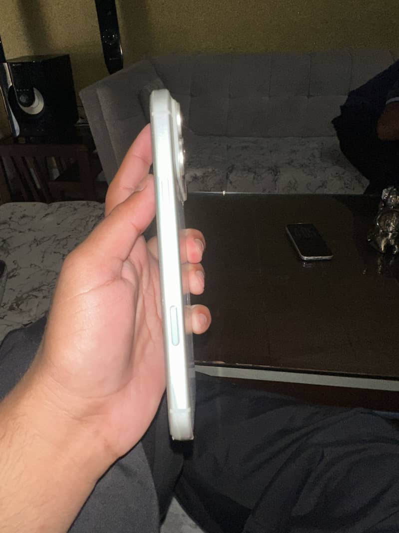 Apple iPhone 17 Pro Max 7