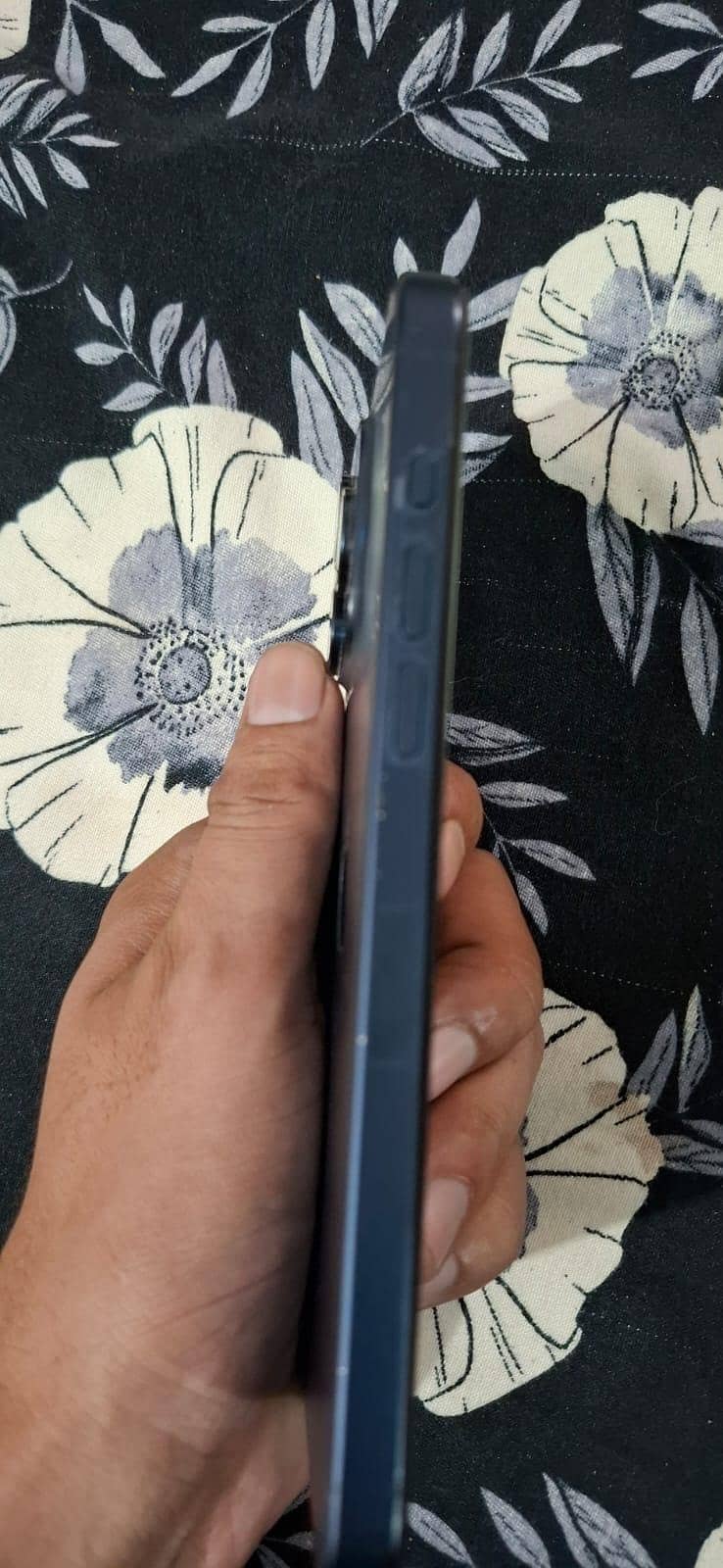 Apple iPhone 15 Pro Max 3
