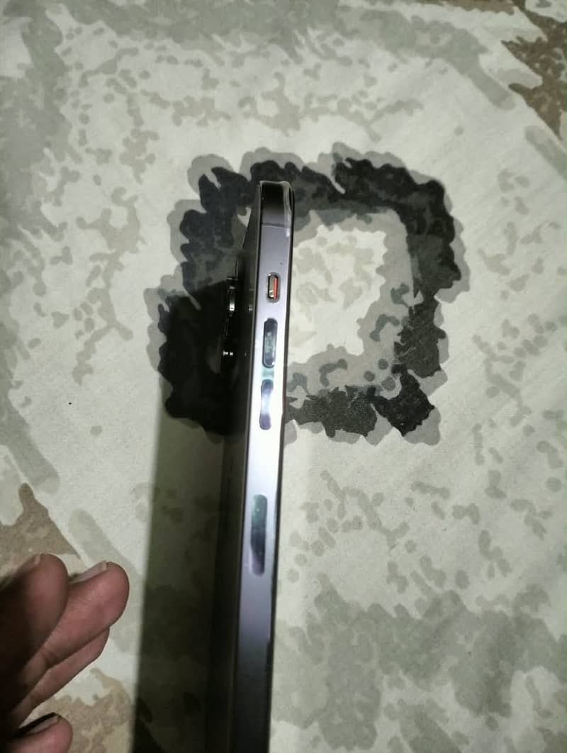 iPhone 14 Pro Max 3