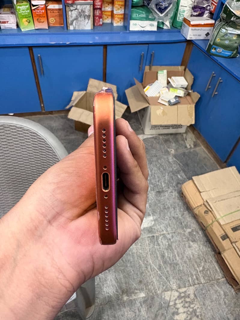 Apple iPhone 17 Pro Max 1