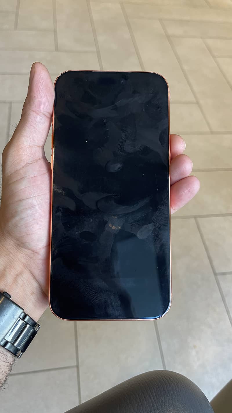 Apple iPhone 17 Pro Max 3