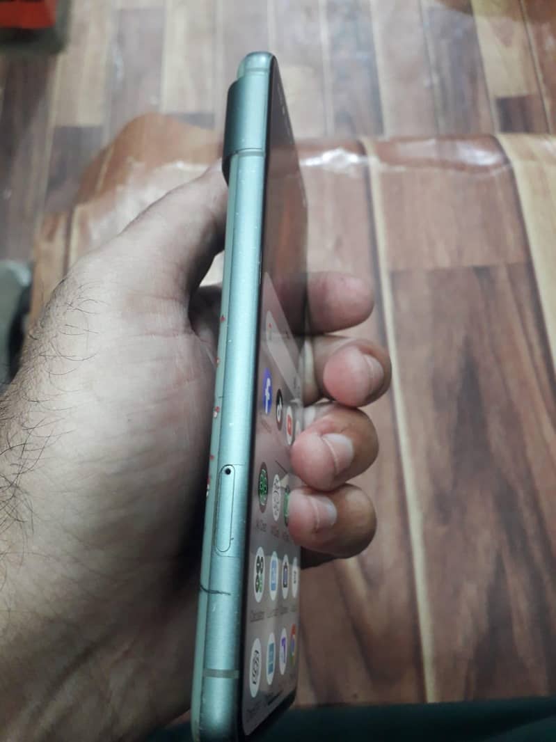 Google Pixel 8 3