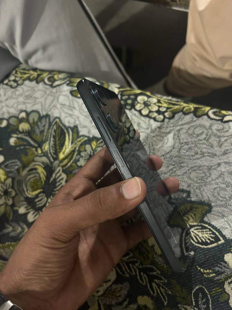 Xiaomi Redmi Note 12 Pro 3