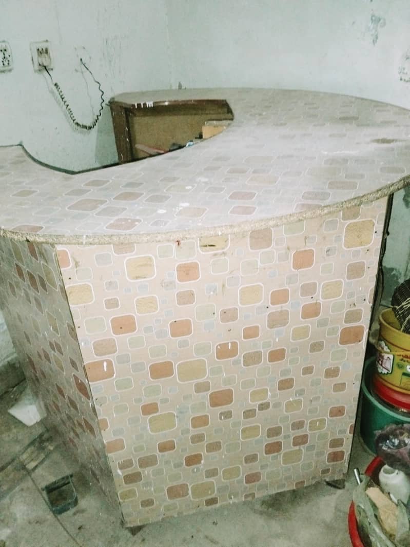 round shape counter for shops 3