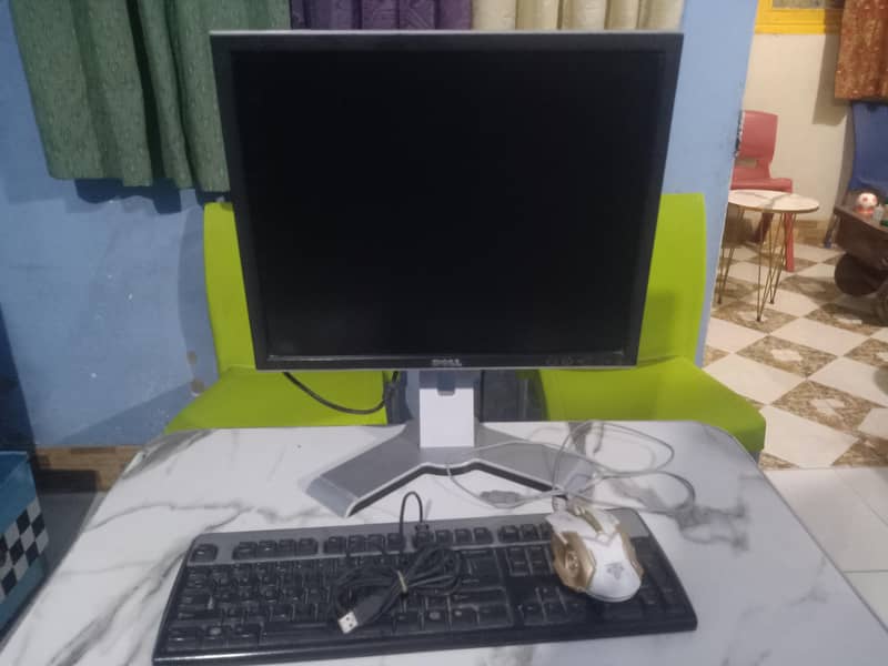 Monitor mouse keyboard 0