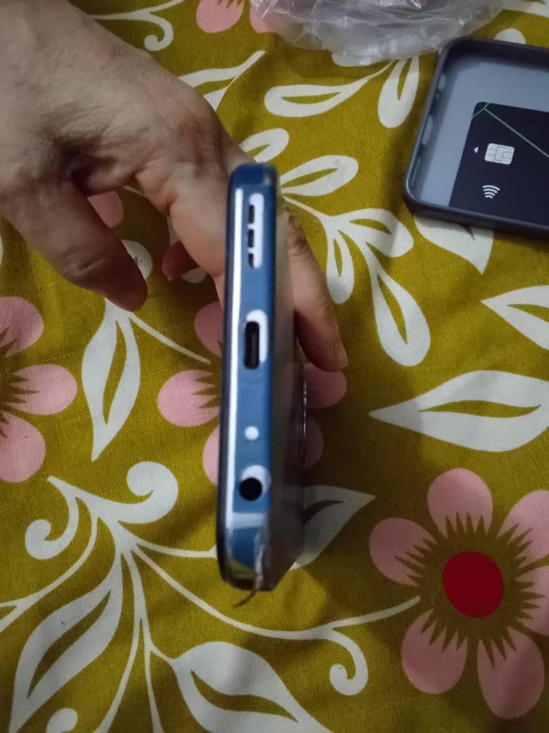 Tecno Spark 40C 3