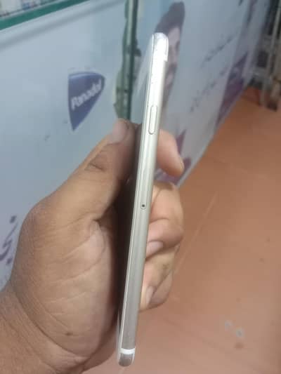 Apple iPhone 6
