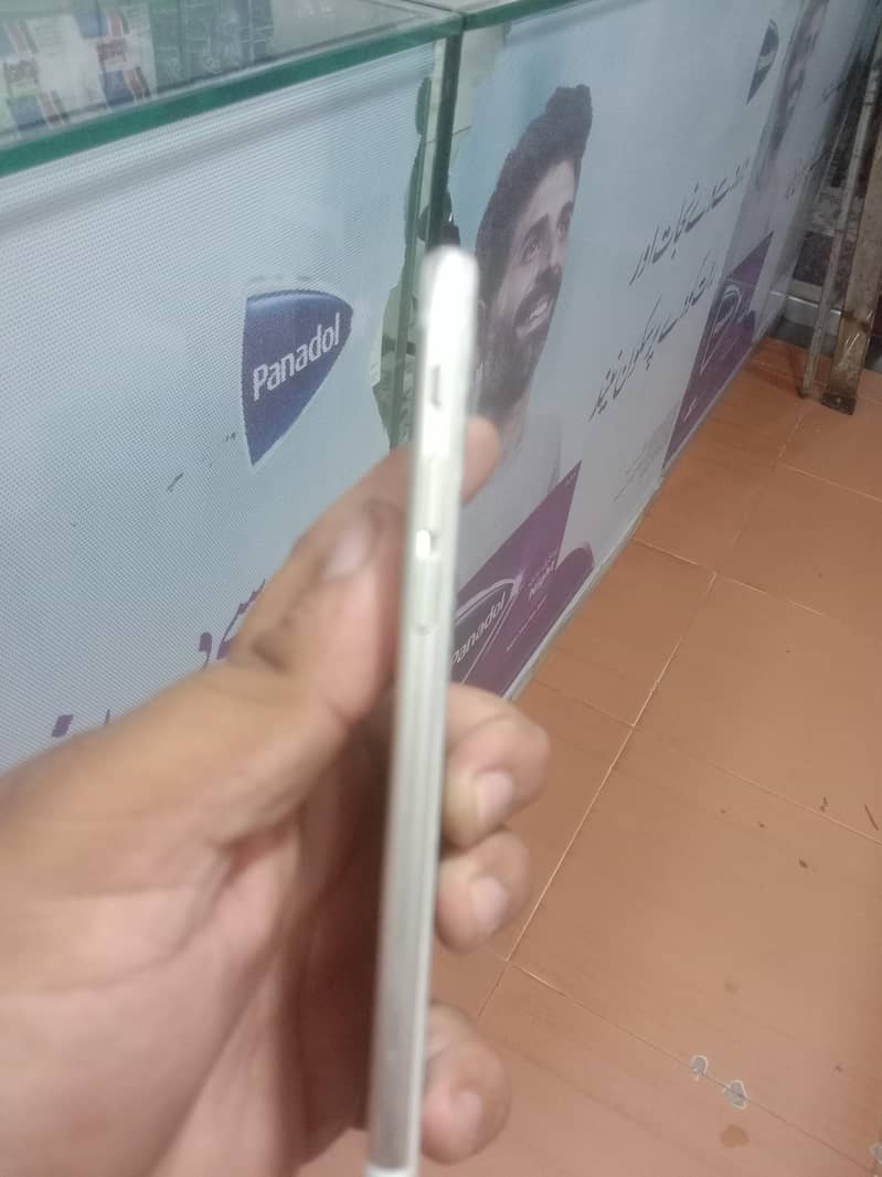 Apple iPhone 6 1