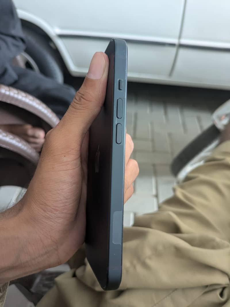 Apple iPhone 14 4